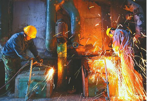 拆煤爐治霾大濟南拼了！本月逾30臺煤爐同開拆